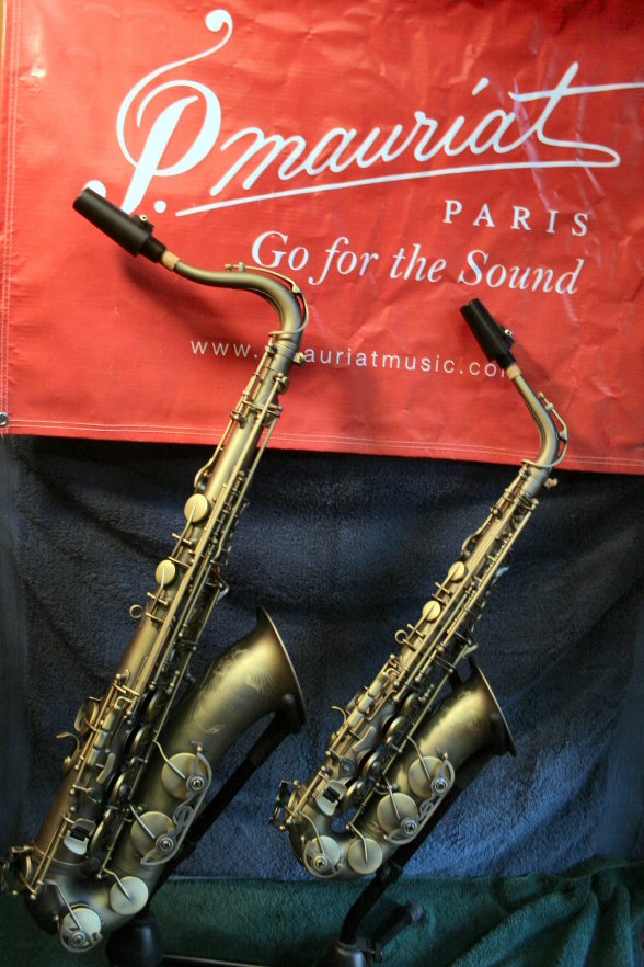 saxs in dark lacquer