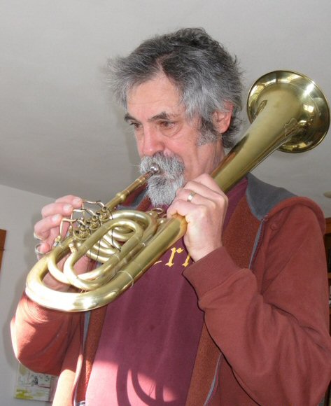 Klaus Thomas Asher playing saxhorn
